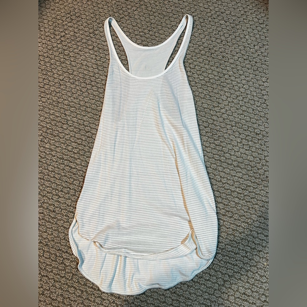Lululemon. 4. White